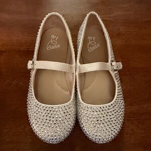 Art Class Kids White Studded Dress Shoes